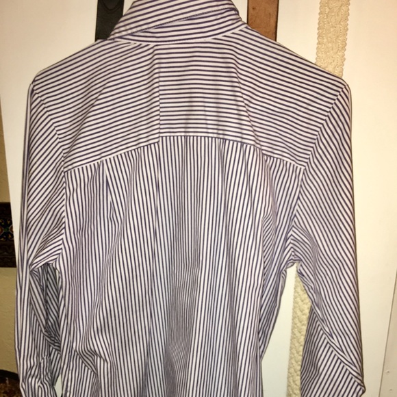 Blue&White Button with Embroidered Roses - Picture 5 of 5